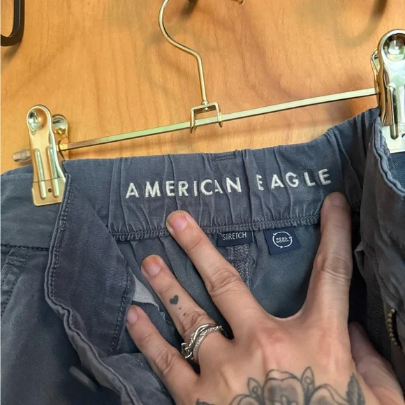 American Eagle Dreamy Drape Cargo - Picture 6 of 9